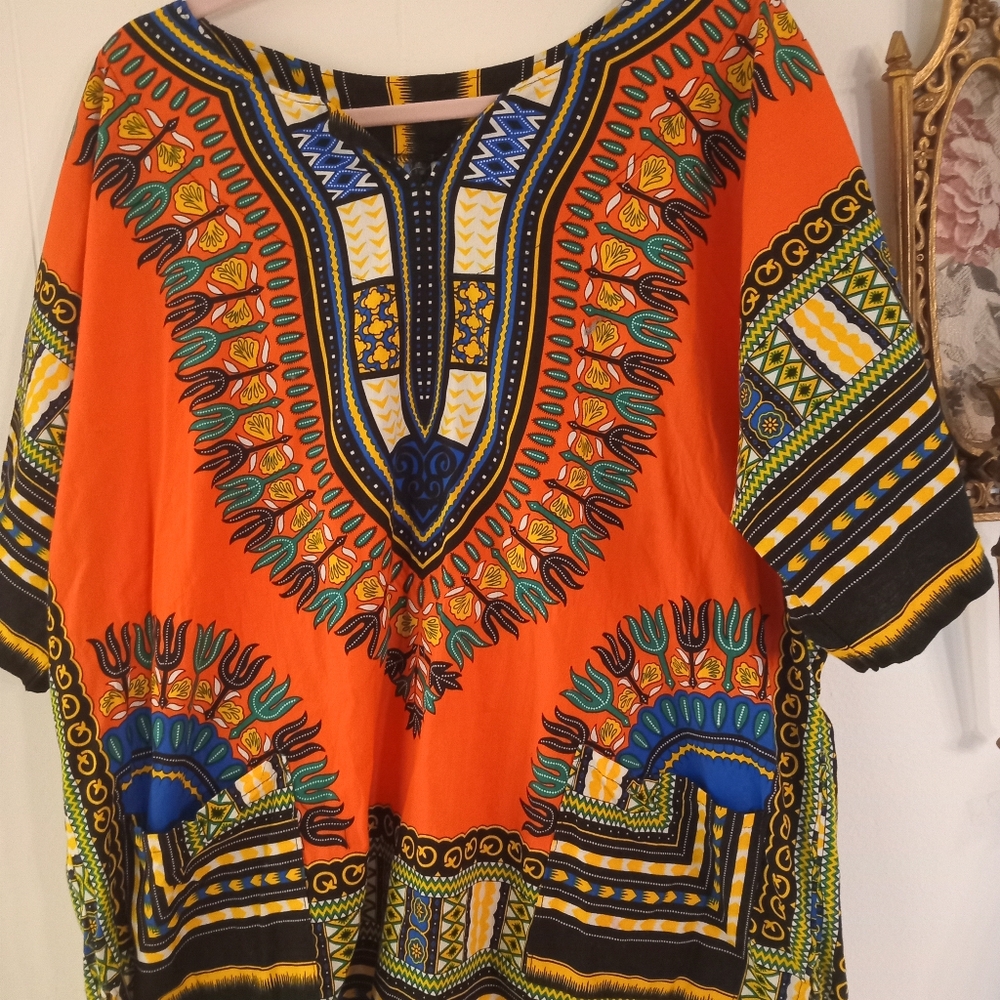 100% Cotton Colorful Tropical ArtisticColorful One Of A Kind Blouse Shirt Comfy